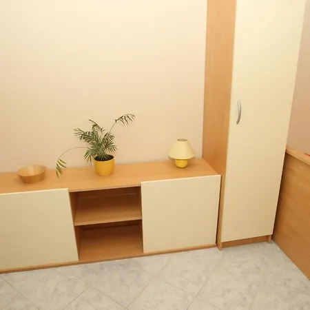 Mladen Apartment *
