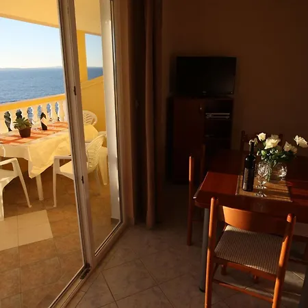 Apartment Mladen