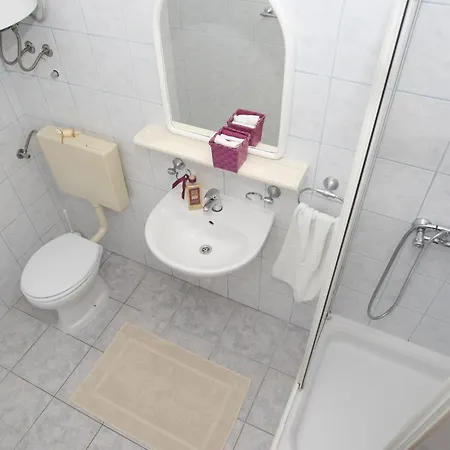 Mladen Apartment *